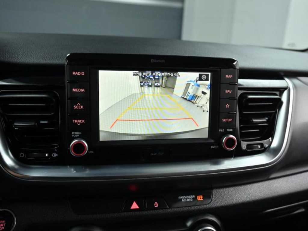 Kia Stonic — photo 15