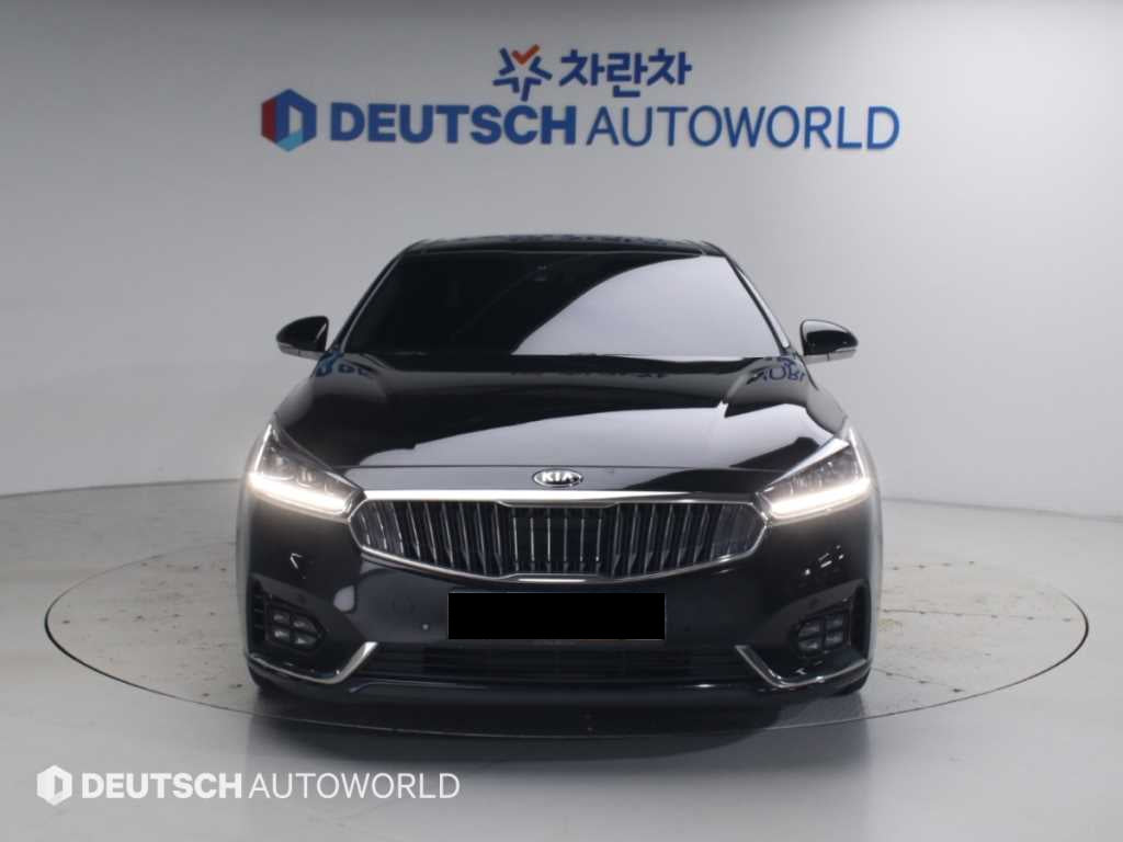 Kia K7 — photo 03