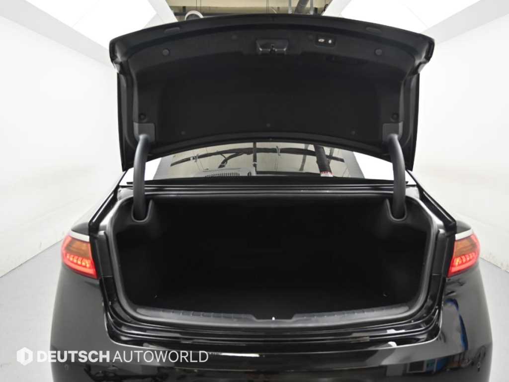 Kia K7 — photo 19