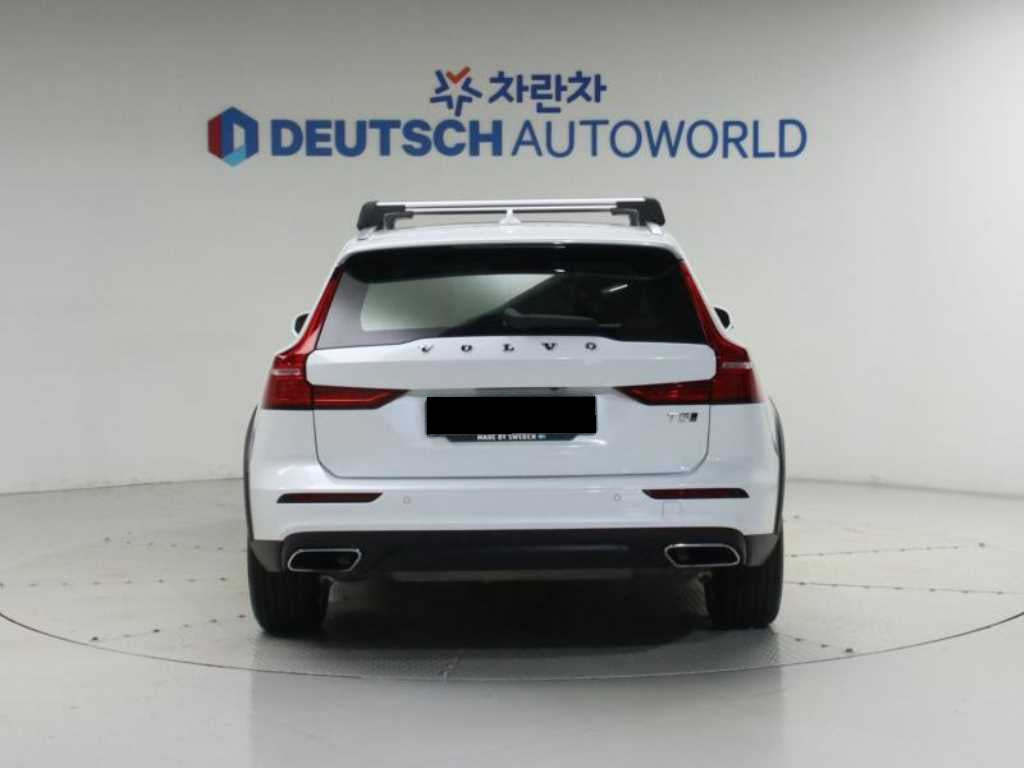 Volvo V60 — photo 04