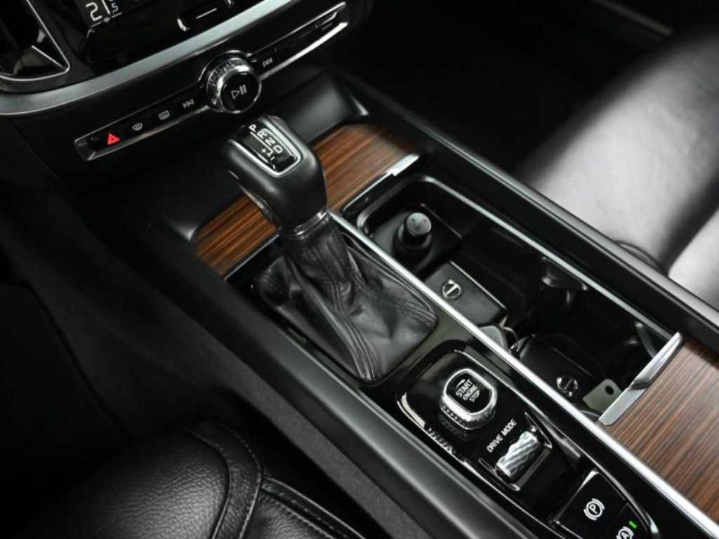 Volvo V60 — photo 09