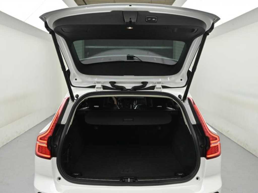 Volvo V60 — photo 19