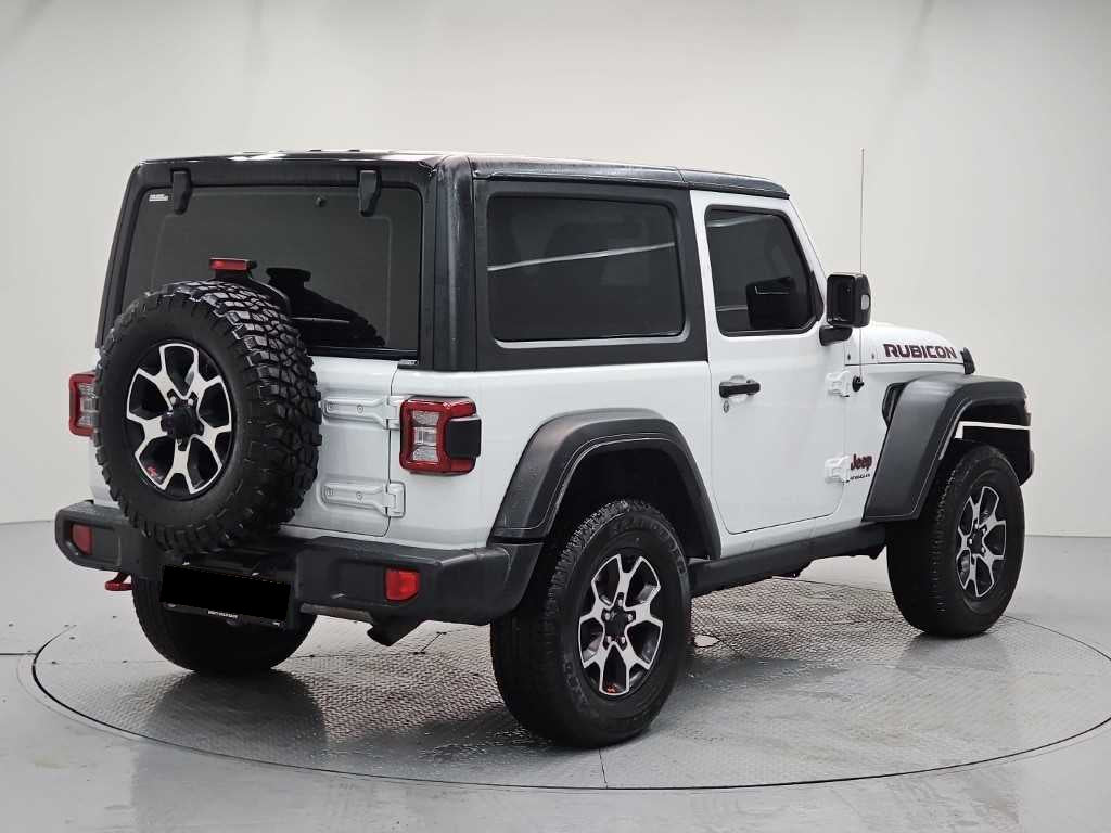 Jeep Wrangler — photo 04