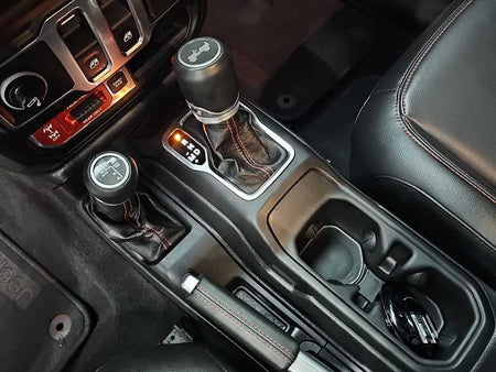 Jeep Wrangler — photo 08