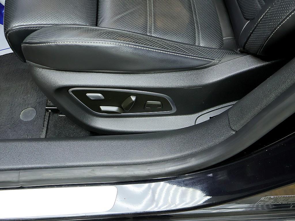RENAULT SM6 — photo 14
