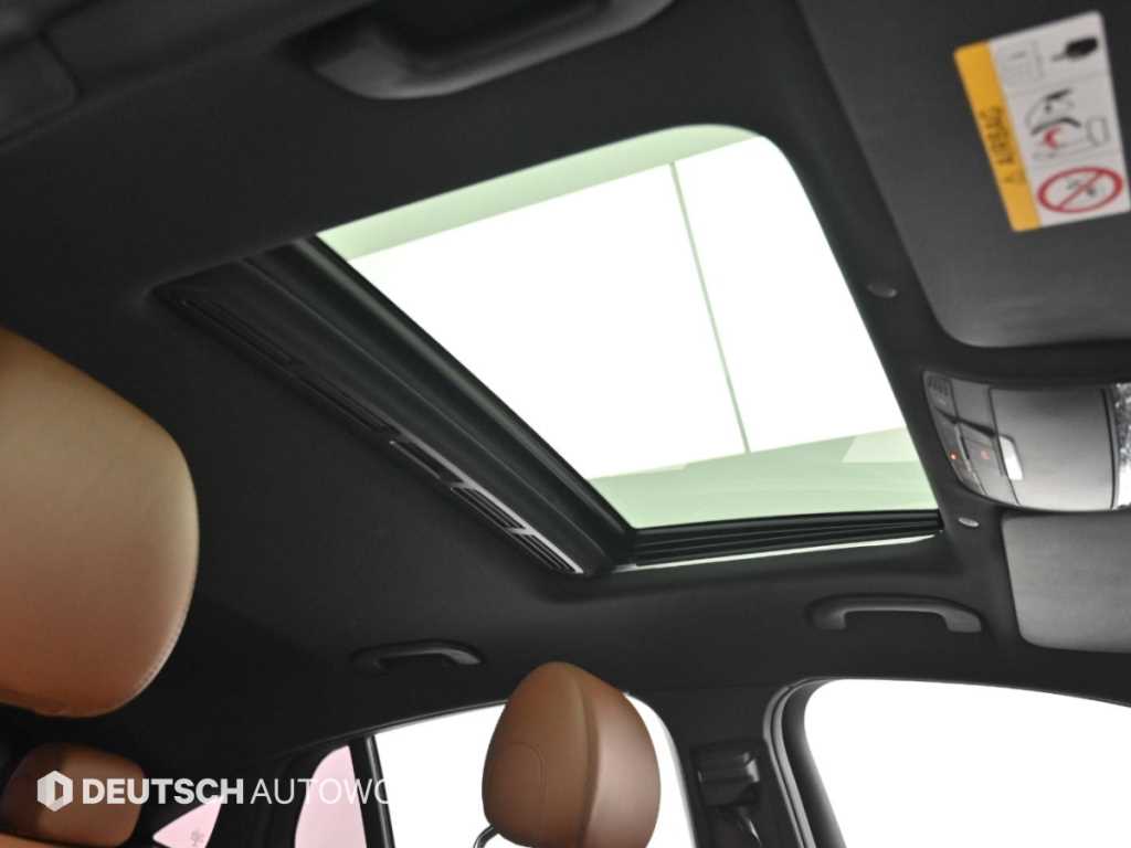 Mercedes-Benz GLC-Class — photo 18
