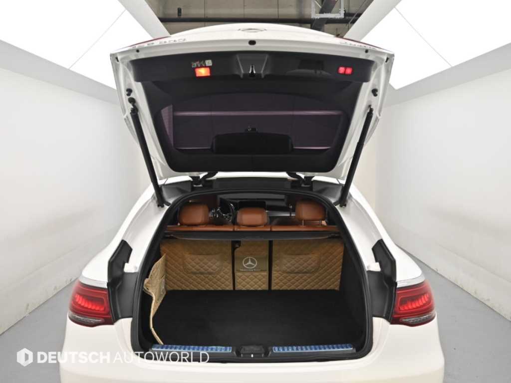 Mercedes-Benz GLC-Class — photo 19