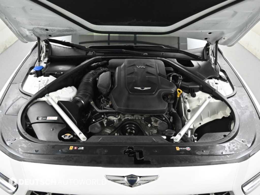 Genesis G90 — photo 06