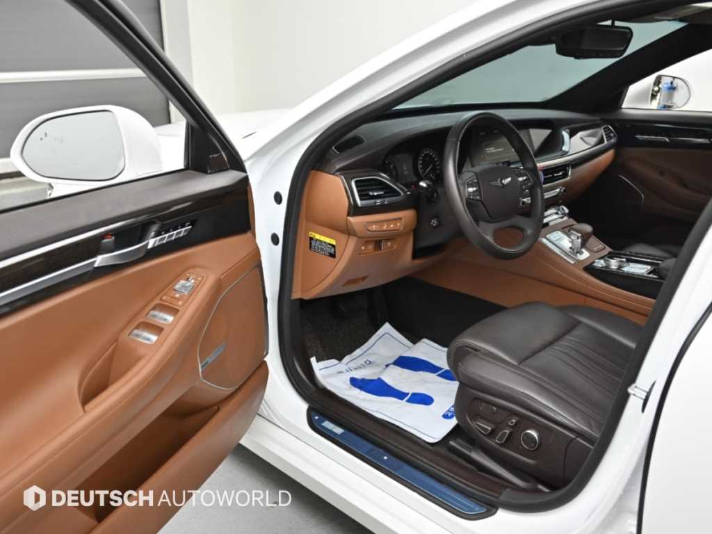 Genesis G90 — photo 11