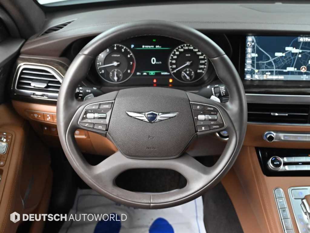 Genesis G90 — photo 13