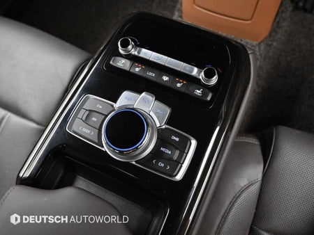 Genesis G90 — photo 16
