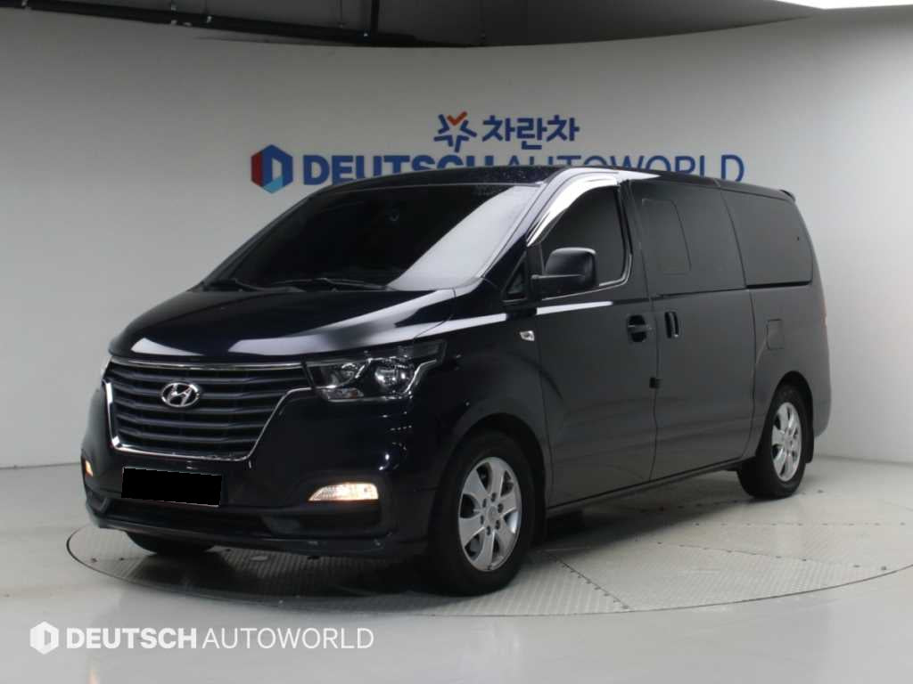 Hyundai Starex — photo 01