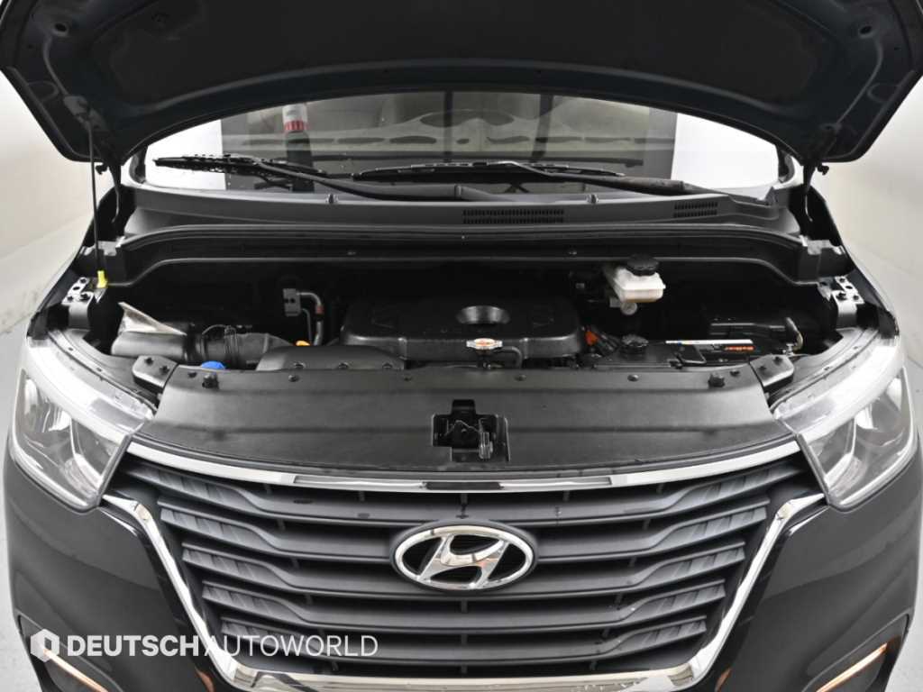 Hyundai Starex — photo 06