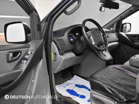 Hyundai Starex — photo 11