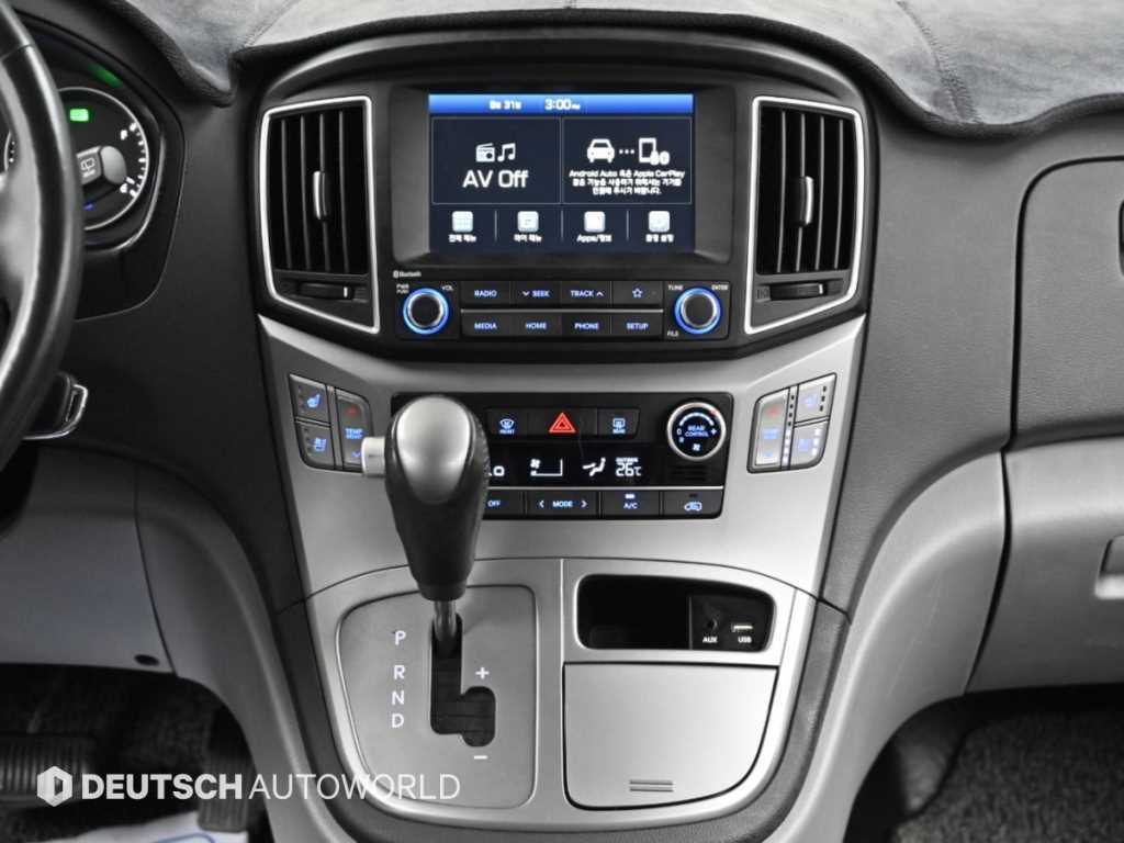 Hyundai Starex — photo 14