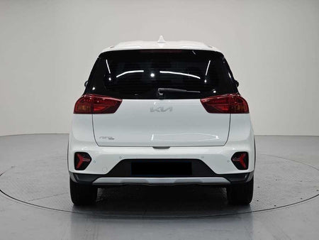 Kia Niro — photo 03
