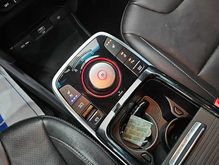 Kia Niro — photo 08