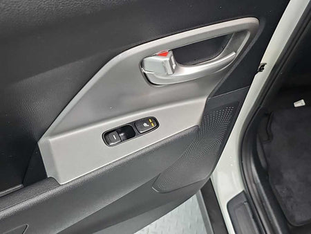 Kia Niro — photo 13