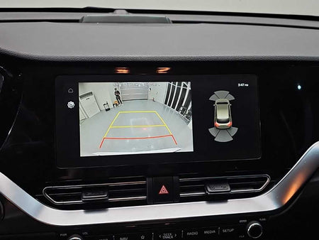 Kia Niro — photo 15