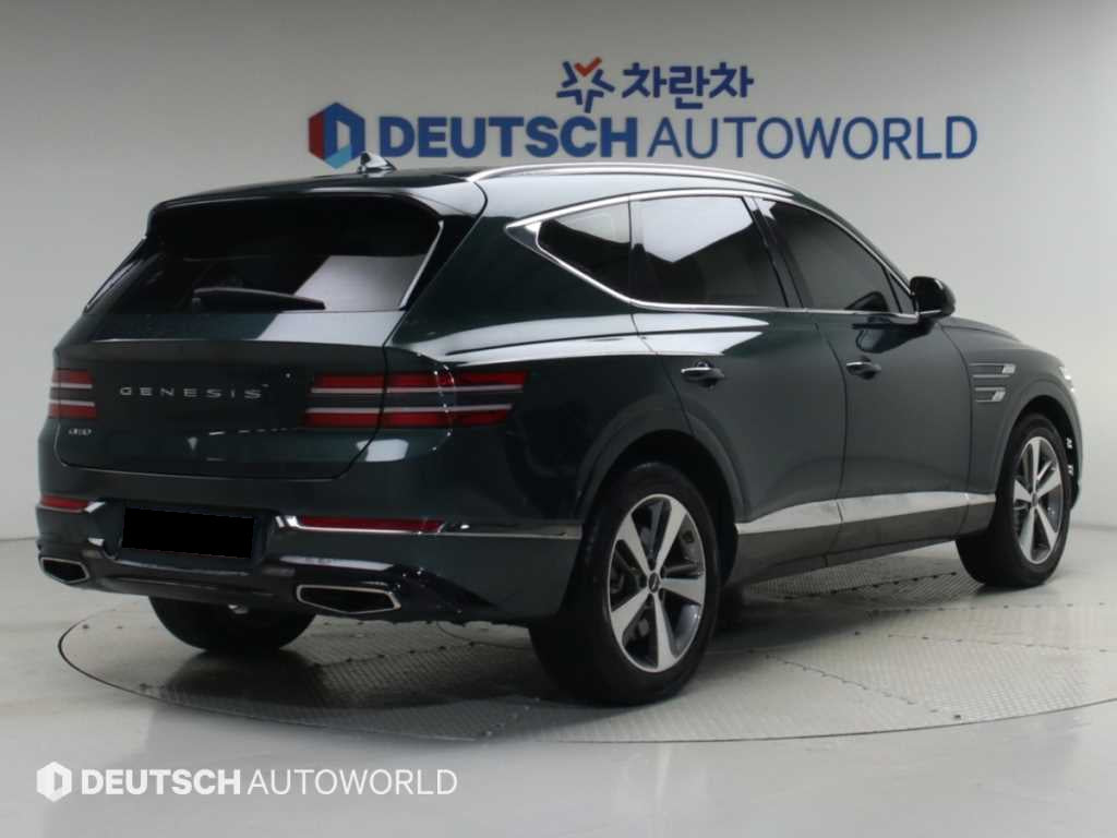 Genesis GV80 — photo 02
