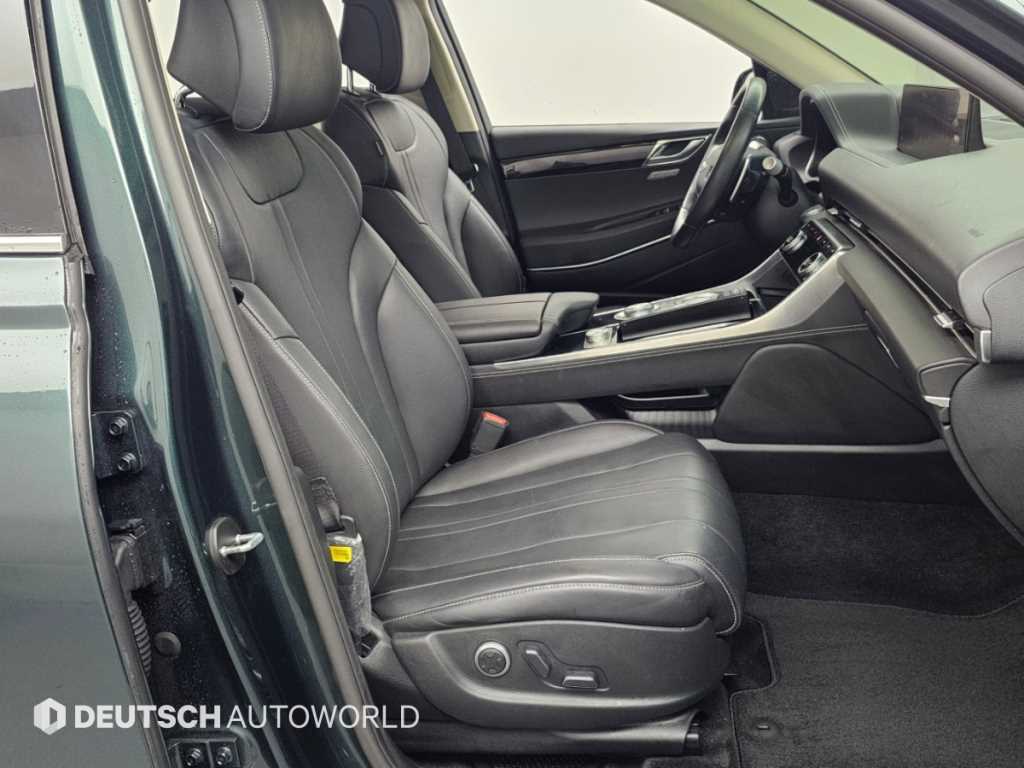 Genesis GV80 — photo 10