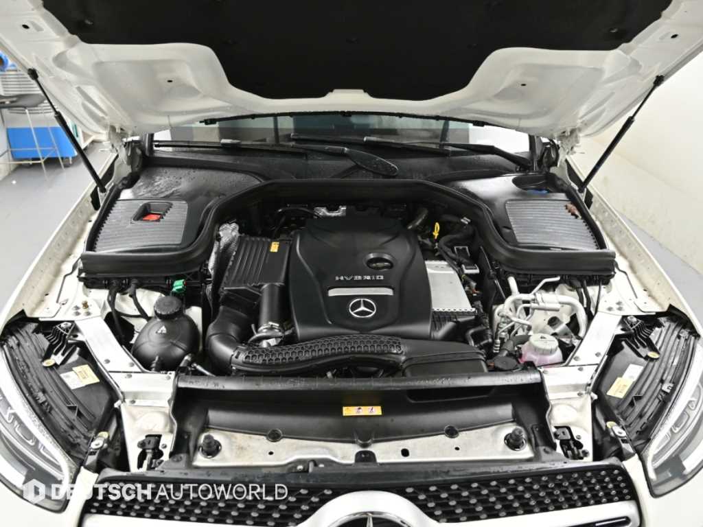 Mercedes-Benz GLC-Class — photo 06