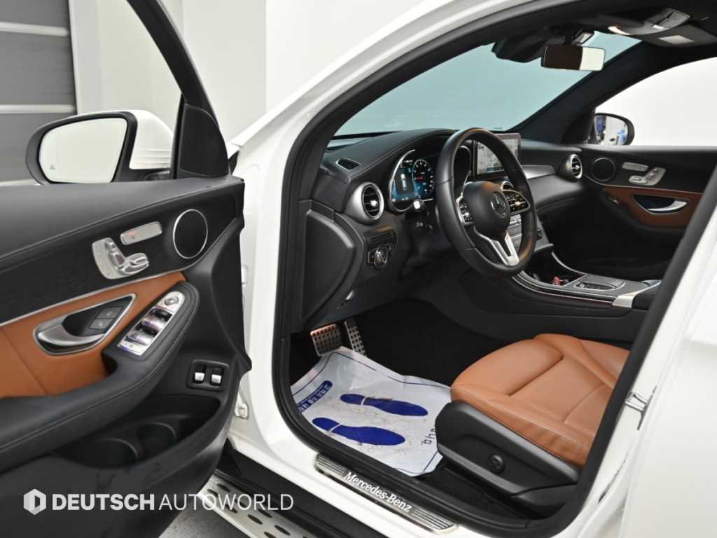 Mercedes-Benz GLC-Class — photo 11