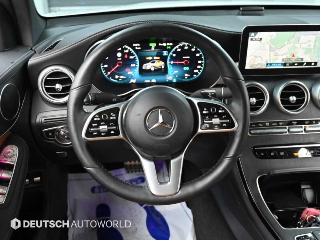 Mercedes-Benz GLC-Class — photo 13