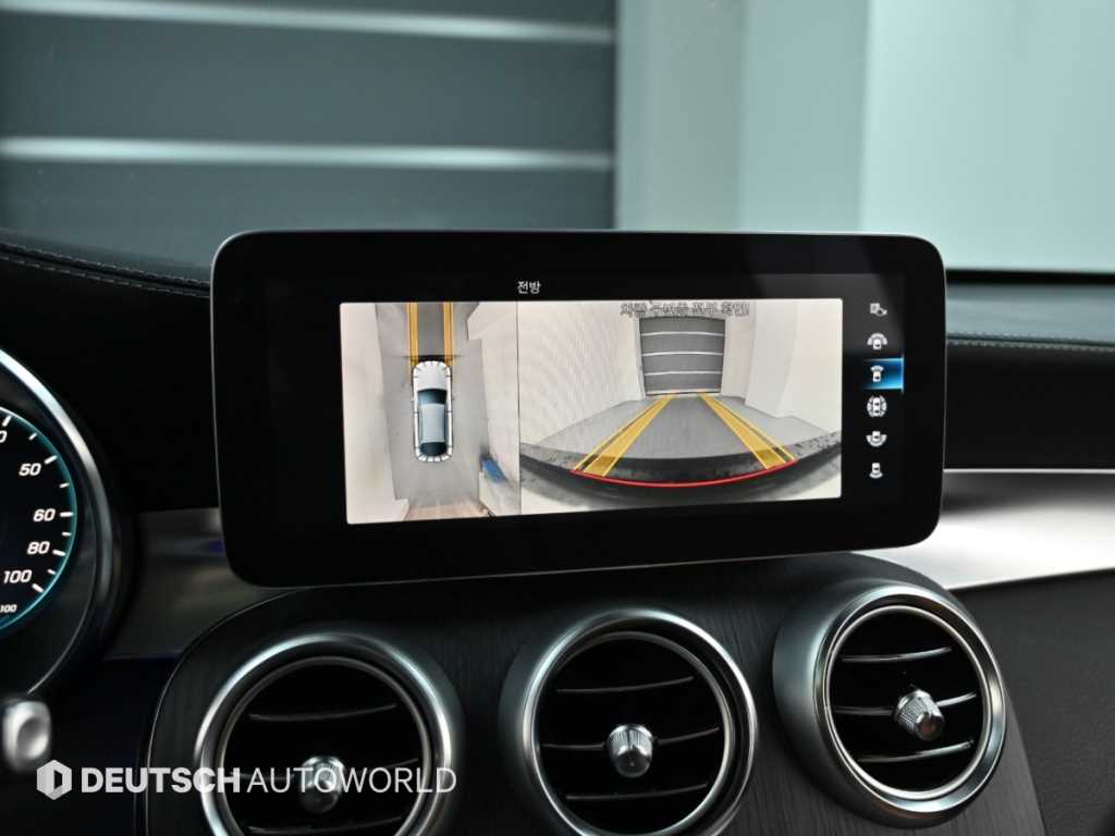 Mercedes-Benz GLC-Class — photo 15