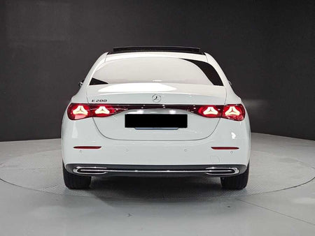 Mercedes-Benz E-Class — photo 03