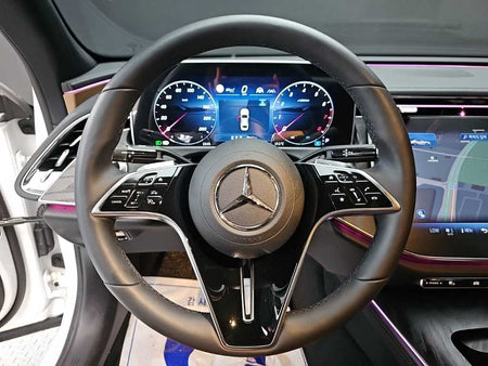 Mercedes-Benz E-Class — photo 09