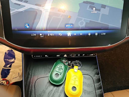 Mercedes-Benz E-Class — photo 10