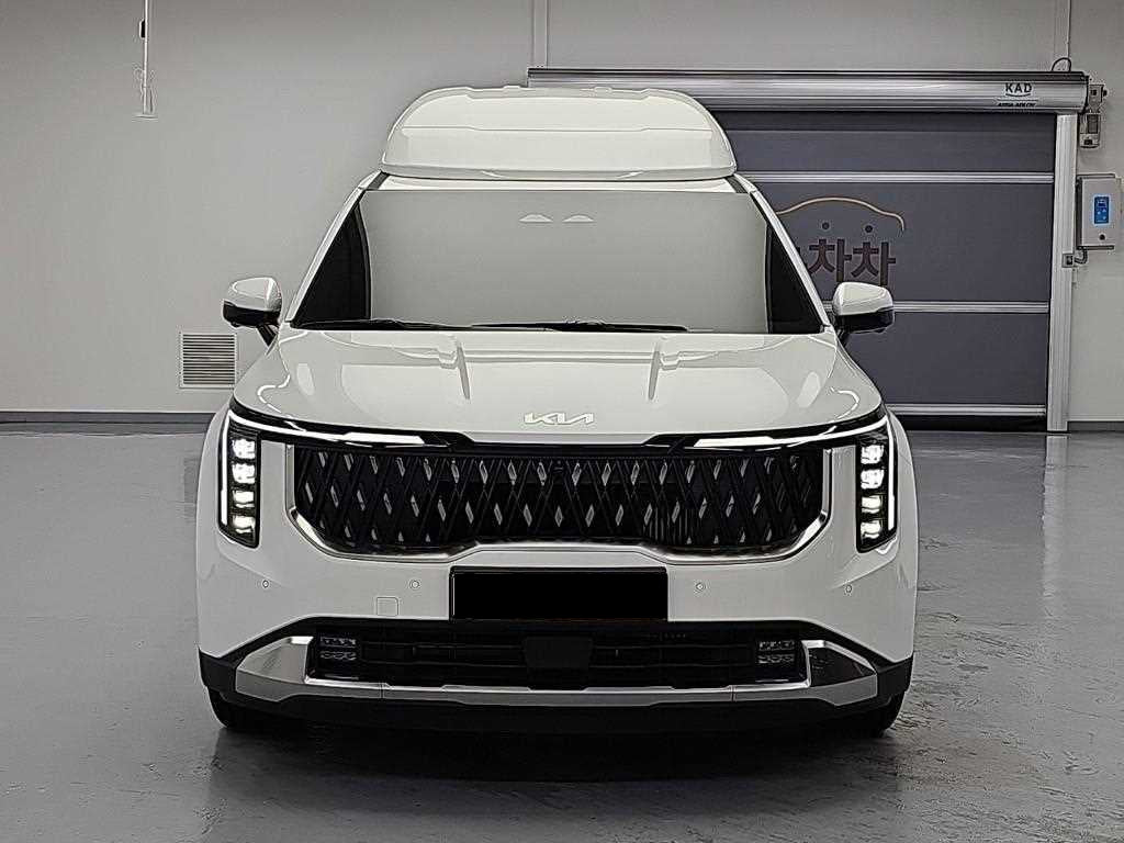 Kia Carnival — photo 02