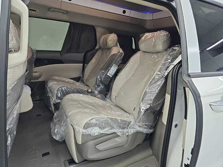 Kia Carnival — photo 12