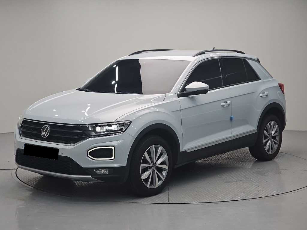 Volkswagen T-Roc — photo 01