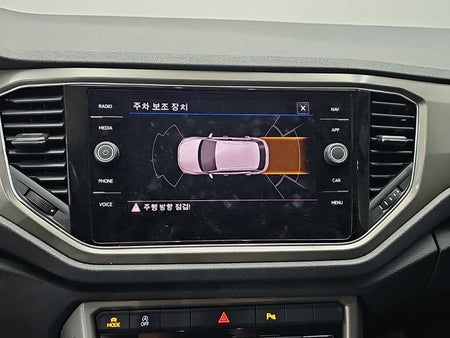 Volkswagen T-Roc — photo 14