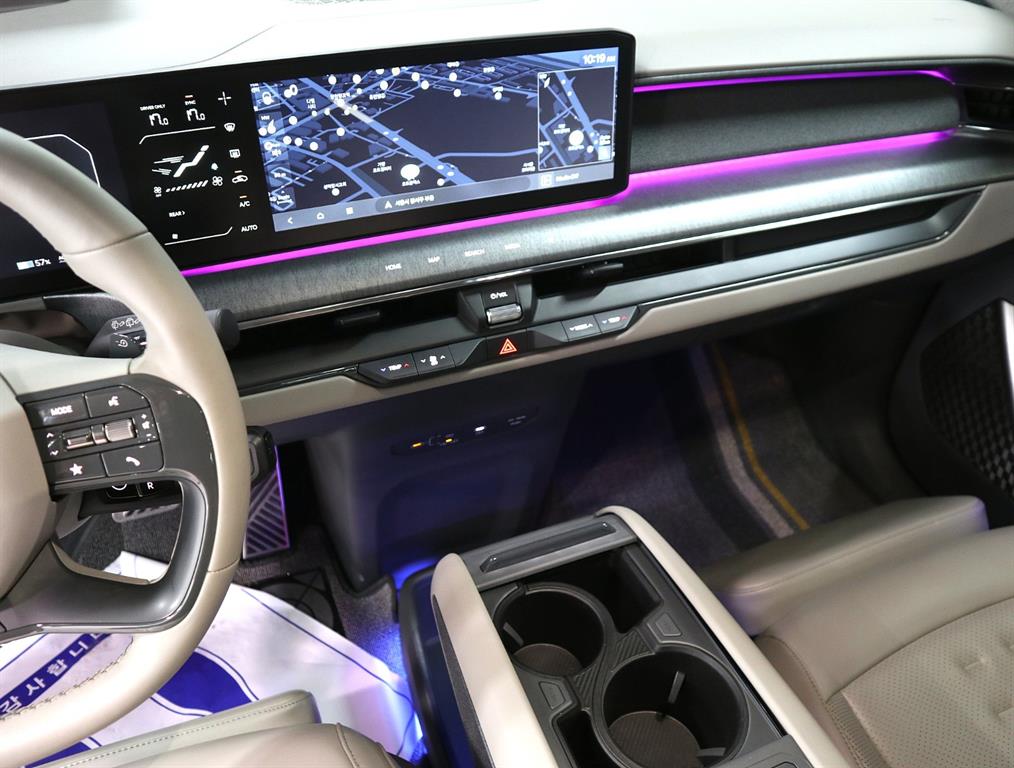 Kia EV9 — photo 11