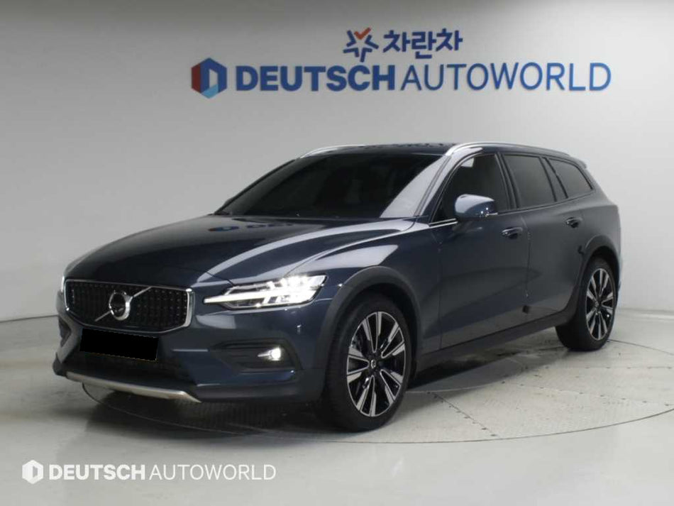 Volvo V60 — photo 01
