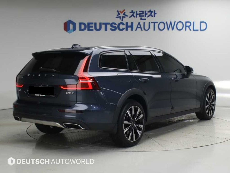 Volvo V60 — photo 02