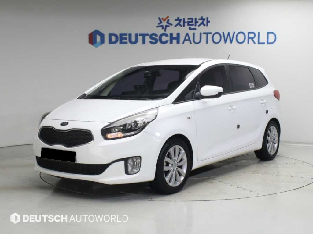 Kia Carens — photo 01
