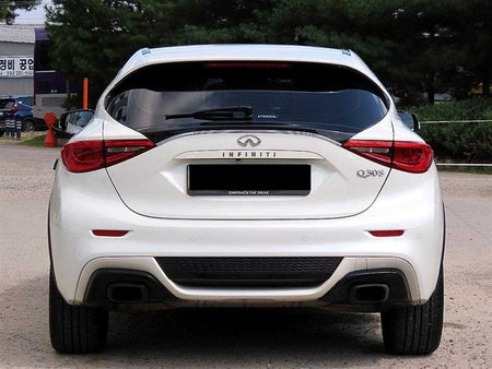 Infiniti Q30 — photo 04