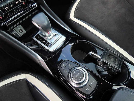Infiniti Q30 — photo 10