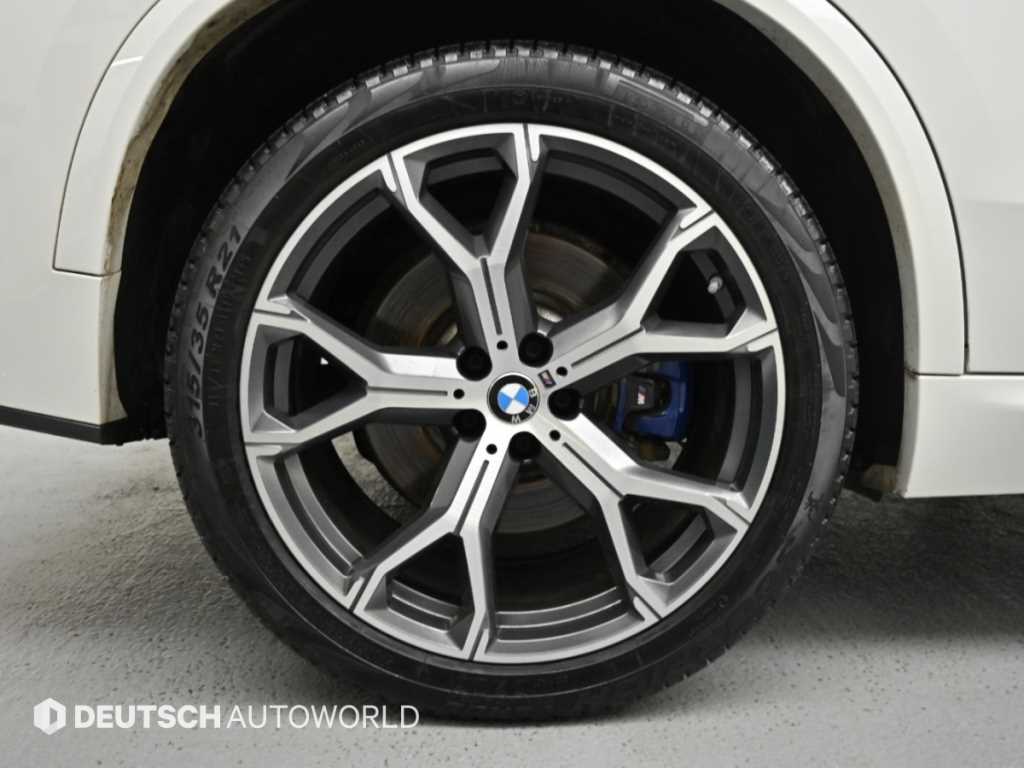 BMW X5 — photo 05
