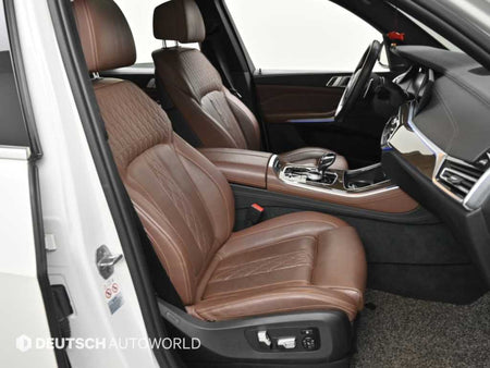 BMW X5 — photo 10