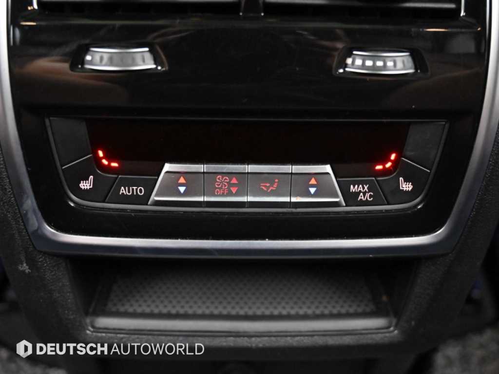BMW X5 — photo 16
