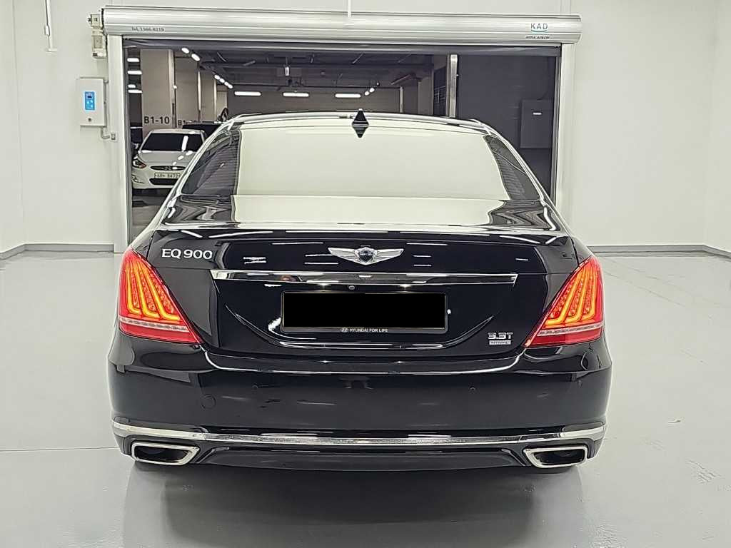 Genesis EQ900 — photo 03