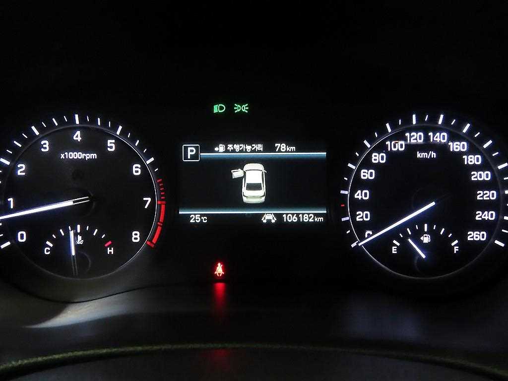 Genesis G80 — photo 09