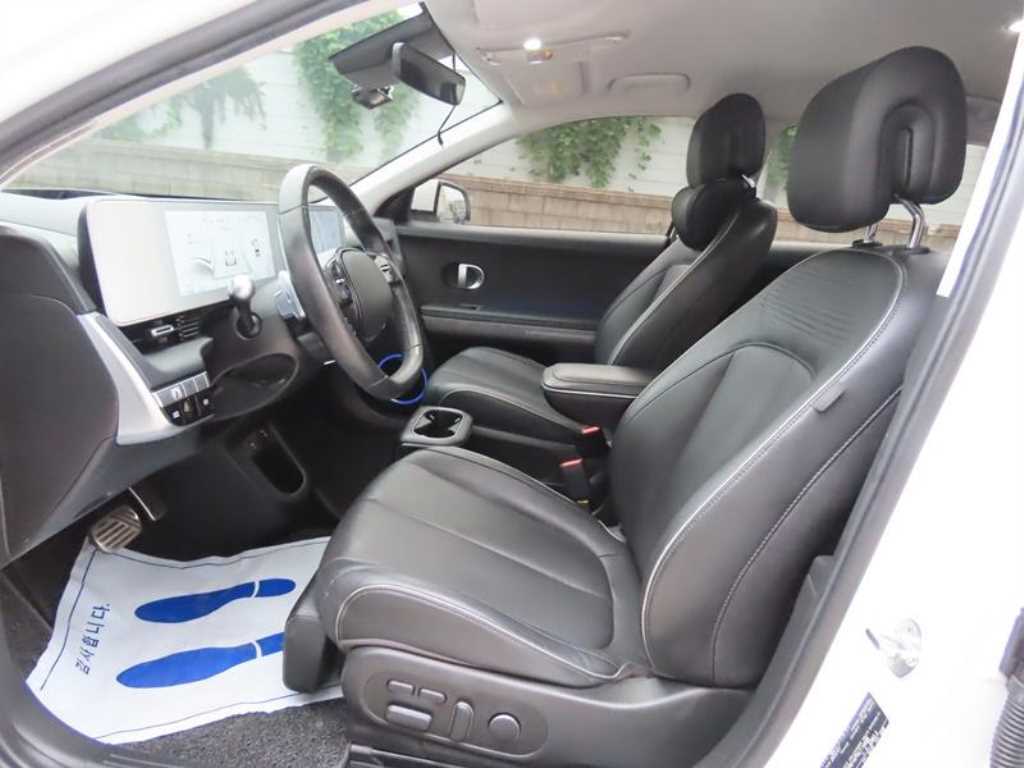 Hyundai Ioniq5 — photo 06
