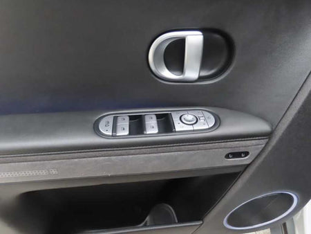 Hyundai Ioniq5 — photo 07