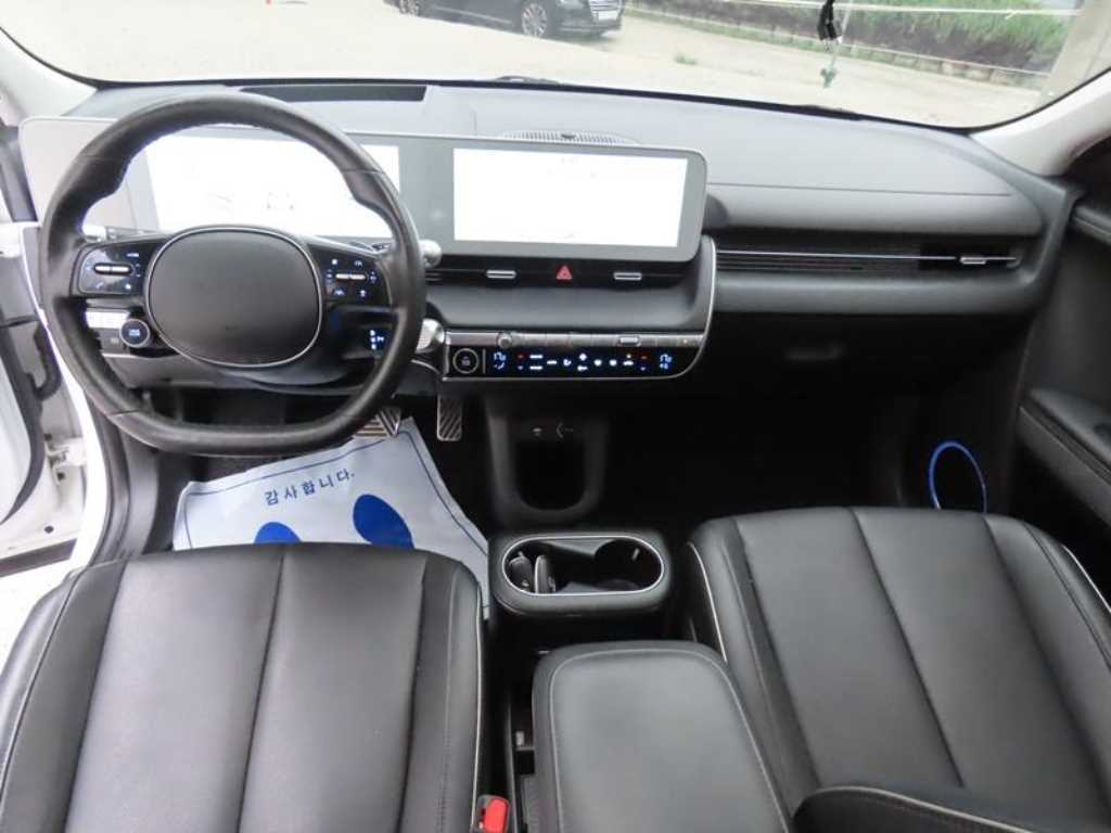 Hyundai Ioniq5 — photo 09